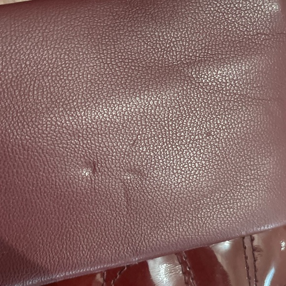 NWT Simply Vera Vera Wang Wristlet Dark Burgundy. - Picture 2 of 8